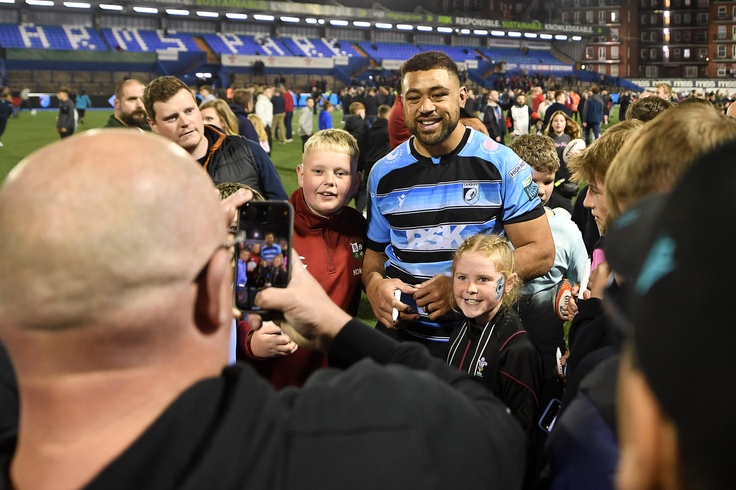 Faletau with supporters